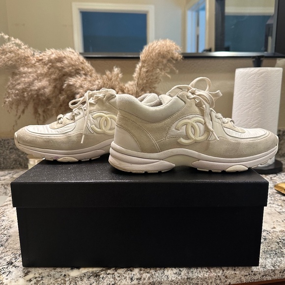 Chanel running shoes - Picture 1 of 2